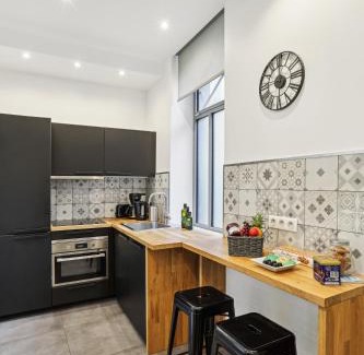 Arsenal Apartment | Lavie Maison I Marais Family