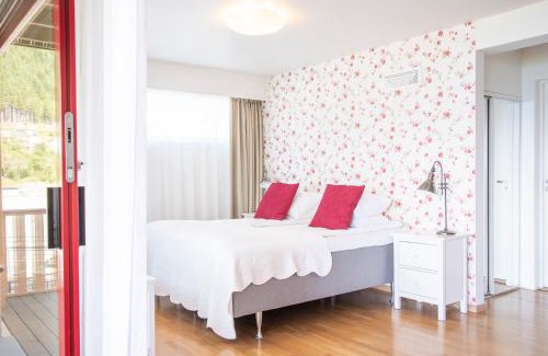 Brekke Hotel | Lavik Fjord Hotel & Apartments