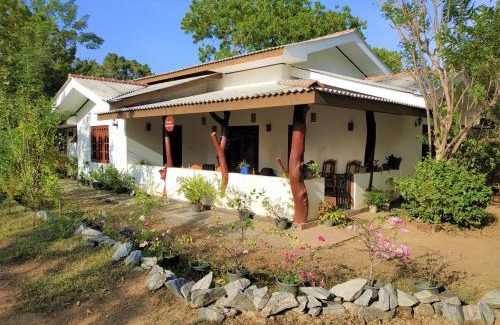 Weerawila Hotel | Lavish Eco Jungle