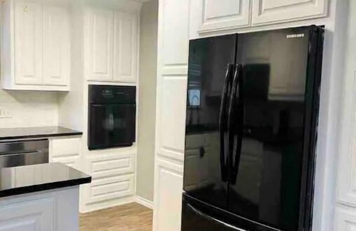 Nederland House | Lavish Living on Monroe