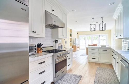 North of Montana House | Lavish Santa Monica House w/Pool, HotTub, and Fireplace