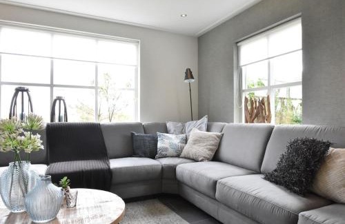 Julianadorp Villa | Lavish Villa in Julianadorp aan zee