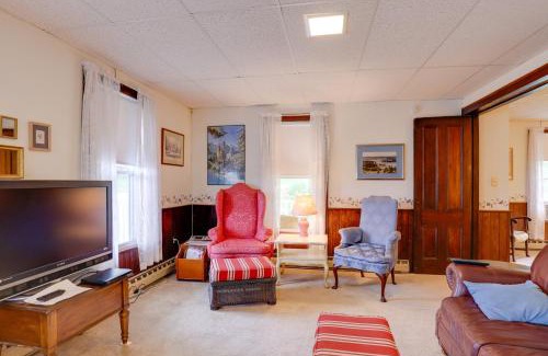 Millerton Apartment | Lawrenceville Apartment with Deck Near Gaming Lands!