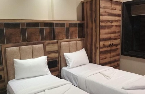 Mangalore Hotel | LAXMAN RESIDENCY MANGALORE