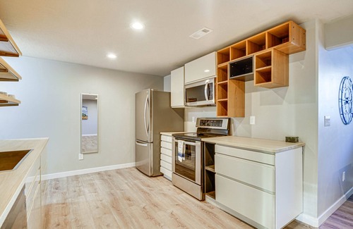 Layton Apartment | Layton Vacation Rental - Close to Hiking Trails!