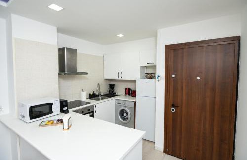 Skala Apartment | Lazuli Beach & Pool Apartment 501