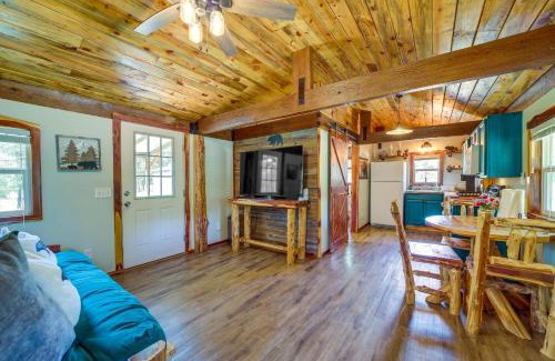 Tuskahoma House | Lazy Bear Cabins 1 at Tuskahoma Near Sardis Lake!