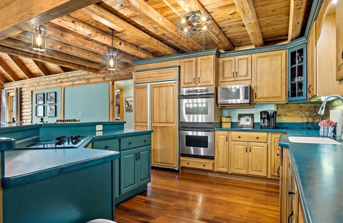 Lake Lure Cabin | Lazy Bear Lodge by Carolina Properties