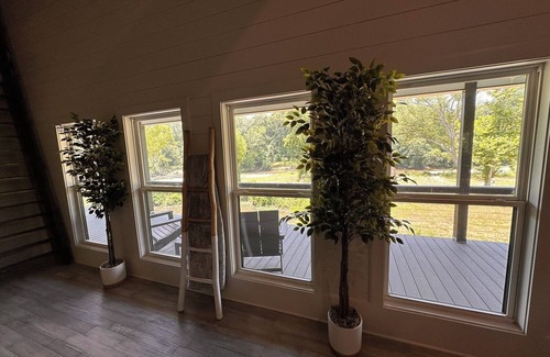 Summit Cabin | Lazy Creek on the Bogue Chitto