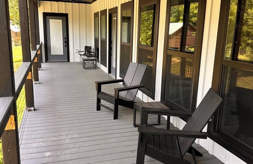 Summit Cabin | Lazy Creek on the Bogue Chitto