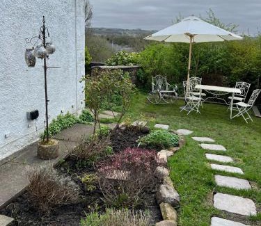 Nelson House | Lazy Days Cottage