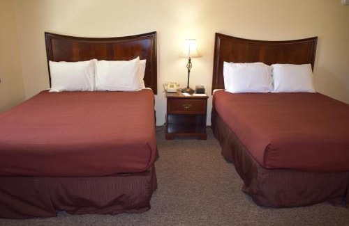 Three Rivers Hotel | Lazy J Ranch Motel