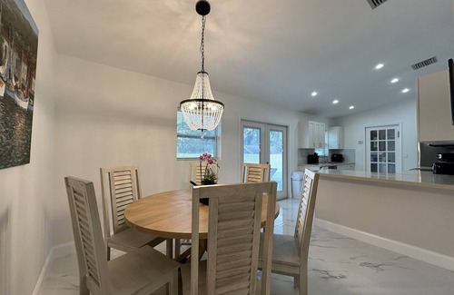 Boynton Beach House | Lazy Sunshine Hideaway