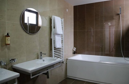 Pinhao Hotel | LBV House Hotel