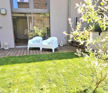 Neudorf Est Apartment | Le 11 - Terrasse et jardin à 10 minutes à pieds du centre-ville
