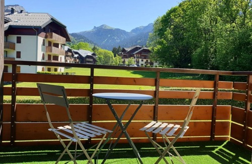 Bernex Apartment | Le 211-skiing and hiking -washing machine -WIFI-parking.