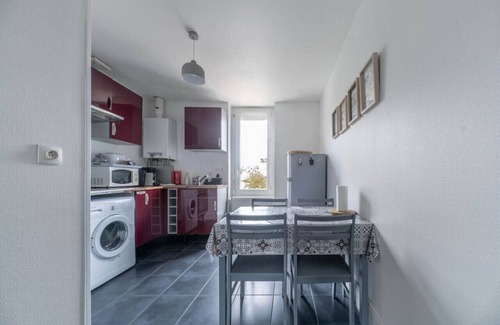 Champ-Capelet Apartment | Le 252 - 25 Place Jean Epinat - Vichy