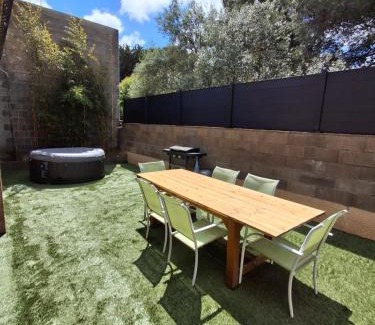 Beziers House | Le 421, Maison d'hôtes Jacuzzi entre amis,familles