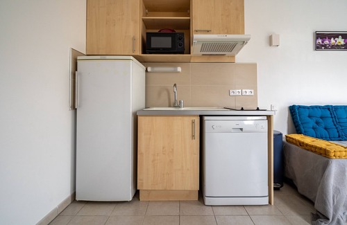 Cabries Apartment | Le Balina - One Bedroom Apartment, Sleeps 4