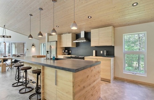 Saint-Raymond Ski Chalet | LE Berm Au Chalet De La Vallée