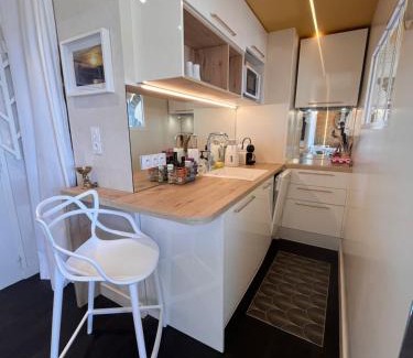 Courtoisville-Sillon-Moka Apartment | Le Cézembre, au pied de la plage