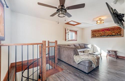 Saint-Michel-des-Saints Ski Chalet | Le Calumet - Lakefront