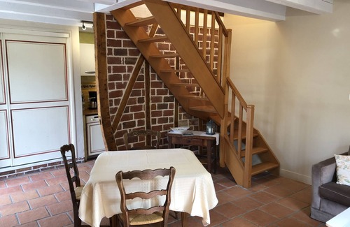 Crecy-en-Ponthieu Cottage | Le Capucine, Baie de somme sea and forest