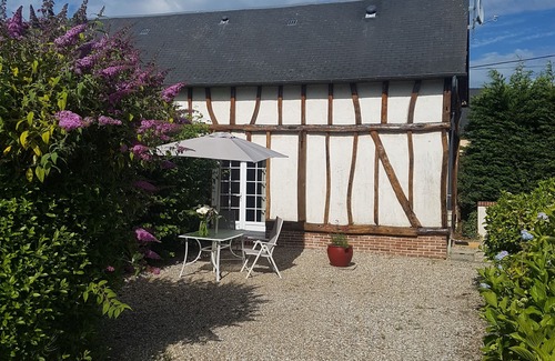 Crecy-en-Ponthieu Cottage | Le Capucine, Baie de somme sea and forest