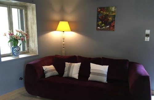 Saint-Pereuse House | Le champ de la grange