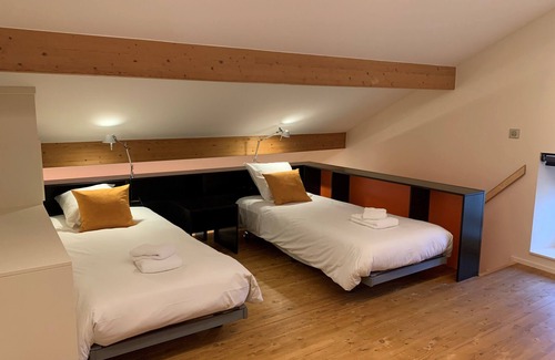 Clesse Hotel | Le Chateau De Besseuil