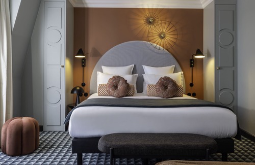 Quartier de la Folie-Mericourt Hotel | Le Clark Hotel
