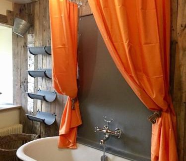 Fontaine-sur-Ay Bed & Breakfast | le Clos de la Livre