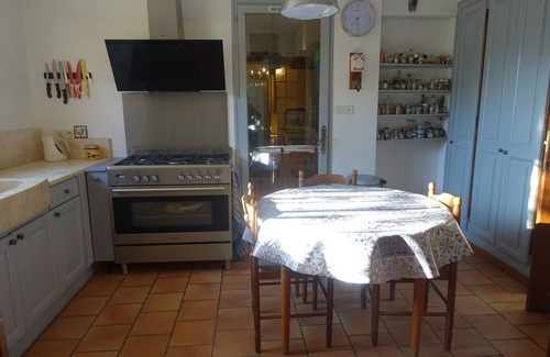 Ventabren Villa | le clos des oliviers, quiet, sunny villa, swimming pool, boules court