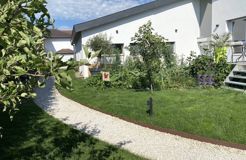 Uffholtz Cottage | Le Clos des Pommiers Fuji