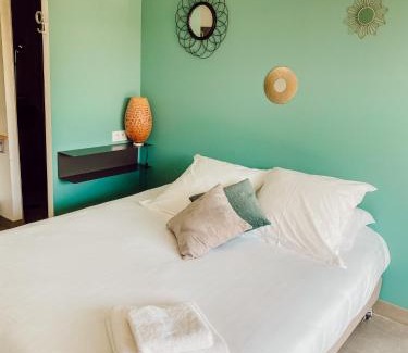 Nivolas-Vermelle Hotel | Le Clos Vernay