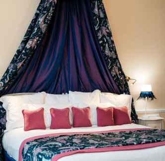 L'Isle-sur-la-Sorgue Apartment | Le Clos Violette et Le 11 D'Aglaé - Hôtel de Charme Design de Luxe