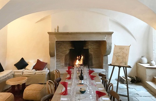 Autun Apartment | Le Cocand : Holiday cottage with a view of the Cathedral