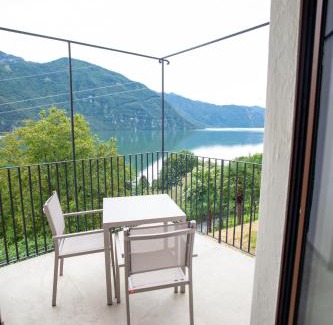 Ponte Caffaro Apartment | Le Cornici Home Suites - Apartments - Lake Idro