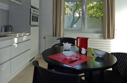 Marcq-en-Baroeul Apartment | 'Le Cosmobulles' Furnished studio. Gr Boulevards de Lille. Week or month rental