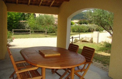 Vallon-Pont-d'Arc Villa | Le Coucouru, Villas Saint Laurent. Villa 4 pers, air conditioning, private pool