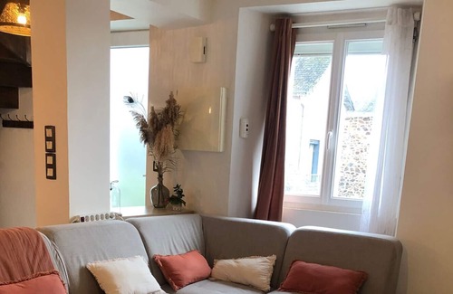 Saint-Jean-sur-Mayenne House | Le Cozy - Maison proche des rives de la Mayenne