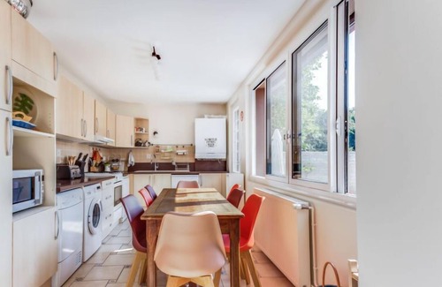 Courseulles-sur-Mer House | Le Cyclamen by Interhome