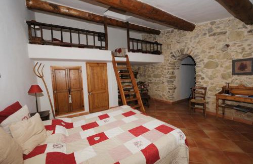Le Barroux Bed & Breakfast | Le Degoutaud
