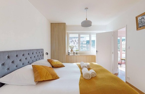 Bourg-l'Eveque Apartment | Le Delicious - appartement 45m² avec terrasse