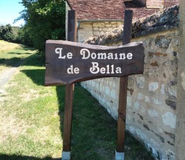 Dange-Saint-Romain Bed & Breakfast | Le Domaine de Bella