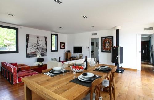 Saint-Jean-d'Eyraud House | Le Domaine de l'Ô - Lofts Contemporain au Coeur du Perigord