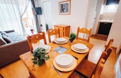 Ax-les-Thermes Apartment | Le Domaine de la Vallée d'Ax 2P6C Clim