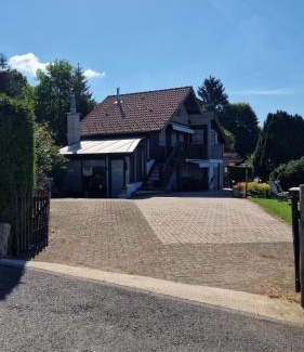 Laveline-du-Houx Ski Chalet | Le Domaine de la Répandise