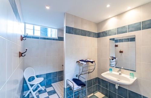 Bouffere House | Le Domaine des Écoliers