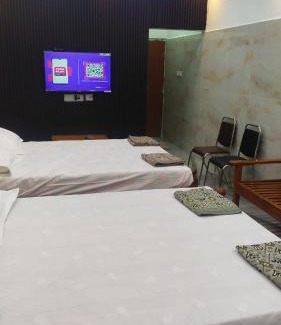 Courtallam House | LE Falls